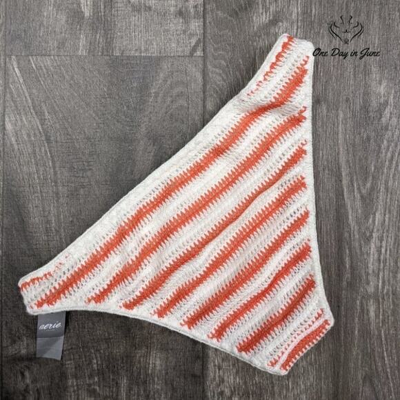 American Eagle Outfitters Aerie Crochet Cheeky Bikini Bottom Size M - Picture 4 of 5